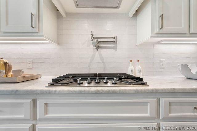 9056 E 62nd Place S, Tulsa, OK 74133