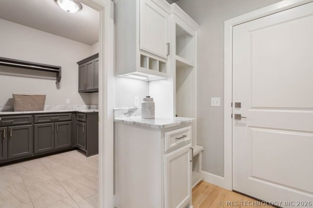 9056 E 62nd Place S, Tulsa, OK 74133