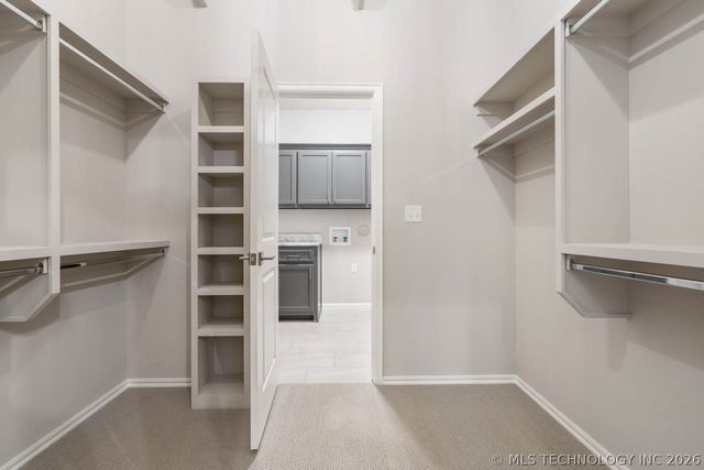 9056 E 62nd Place S, Tulsa, OK 74133