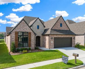 9056 E 62nd Place S, Tulsa, OK 74133