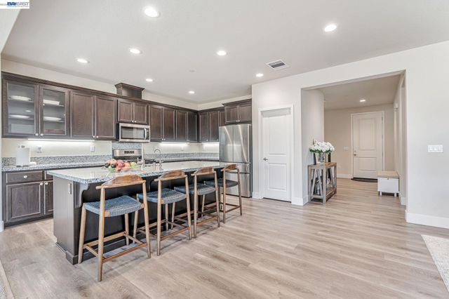 5645 Sierra Trail Way, Antioch, CA 94531