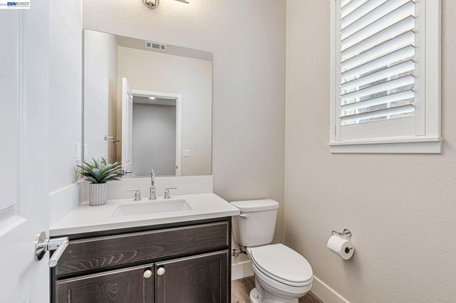 5645 Sierra Trail Way, Antioch, CA 94531