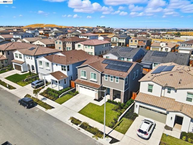 5645 Sierra Trail Way, Antioch, CA 94531