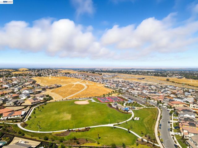 5645 Sierra Trail Way, Antioch, CA 94531