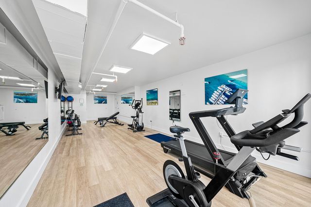 184 Lake Drive 4102, Palm Beach Shores, FL 33404