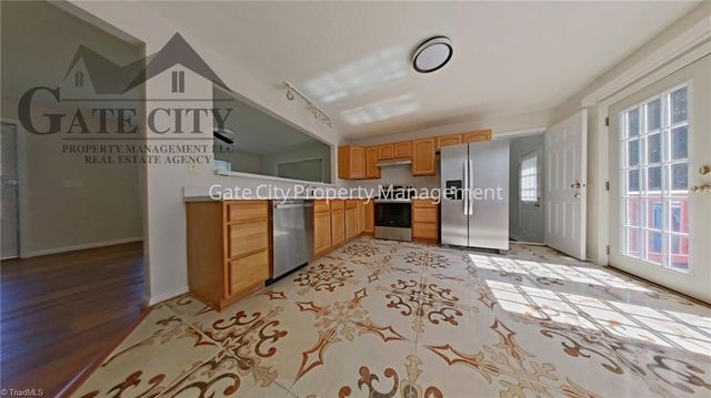 301 Cloverdale Drive, Archdale, NC 27263