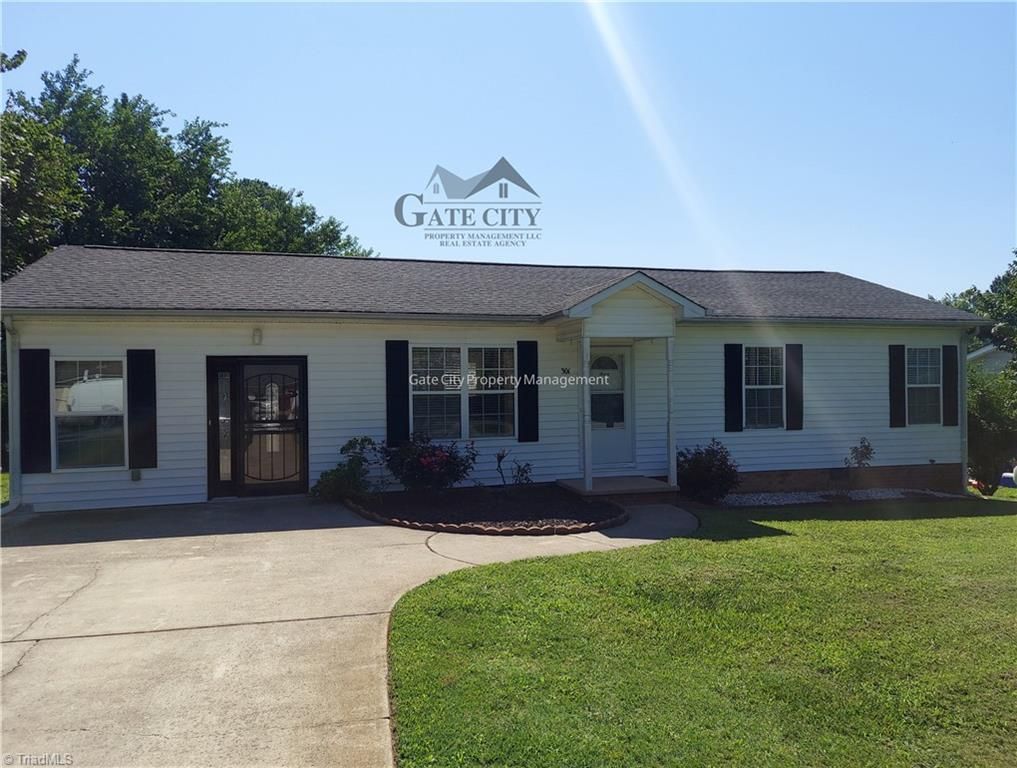301 Cloverdale Drive, Archdale, NC 27263