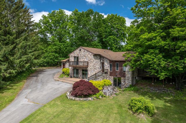 23 Fox Road, Florida, NY 10921