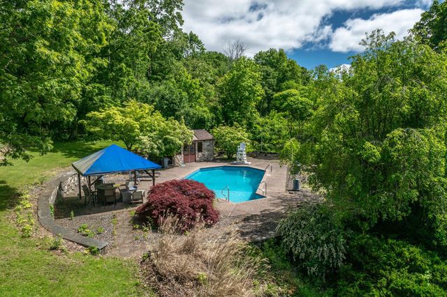 23 Fox Road, Florida, NY 10921