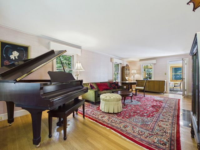 390 Marsh St, Belmont, MA 02478