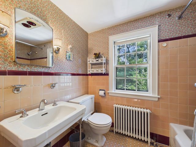 390 Marsh St, Belmont, MA 02478