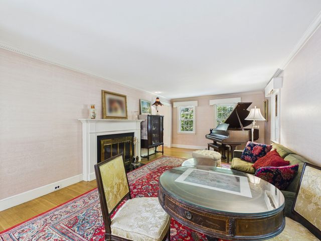 390 Marsh St, Belmont, MA 02478