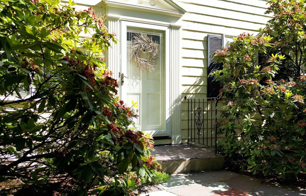 390 Marsh St, Belmont, MA 02478
