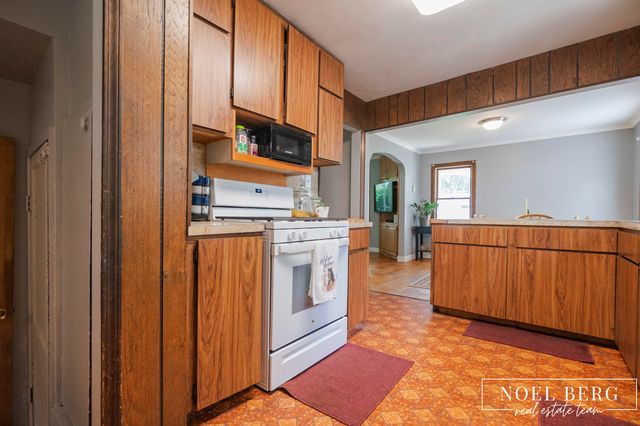 1965 Woodward Street, Muskegon Twp, MI 49442