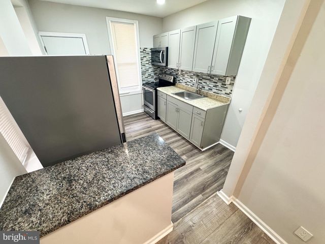 2538 N GRATZ ST, Philadelphia, PA 19132