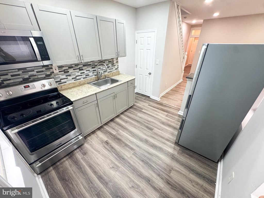 2538 N GRATZ ST, Philadelphia, PA 19132