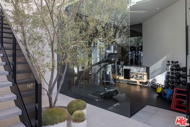 1877 Rising Glen Road, Los Angeles, CA 90069