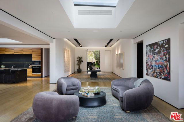 1877 Rising Glen Road, Los Angeles, CA 90069