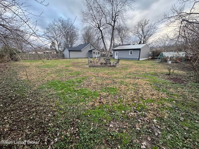 7007 Daisy Ave, Louisville, KY 40258