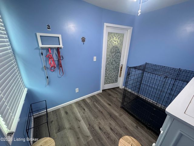 7007 Daisy Ave, Louisville, KY 40258