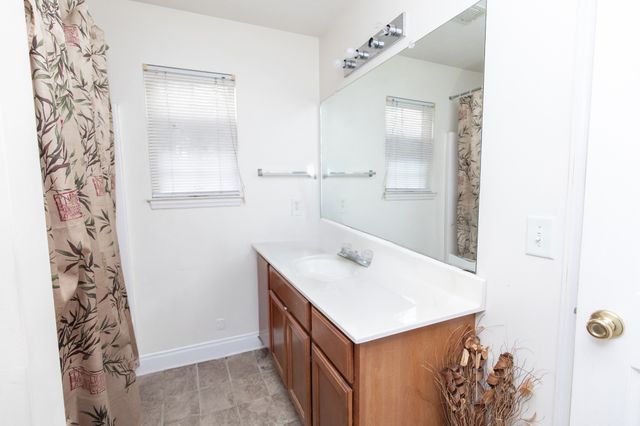 2128 Candlebrook Ct, Madison, TN 37115