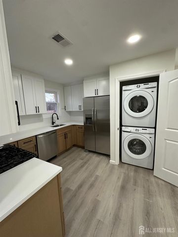 112 FAIRVIEW AVE Avenue 2, Middlesex, NJ 08854