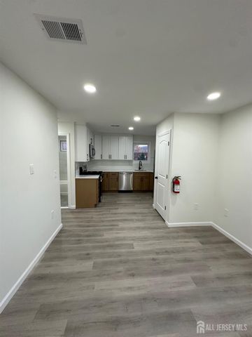 112 FAIRVIEW AVE Avenue 2, Middlesex, NJ 08854