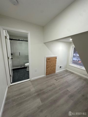 112 FAIRVIEW AVE Avenue 2, Middlesex, NJ 08854