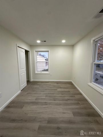 112 FAIRVIEW AVE Avenue 2, Middlesex, NJ 08854