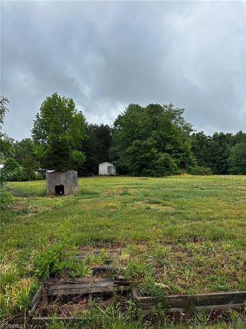 5358 Gumtree Road, Winston-salem, NC 27107