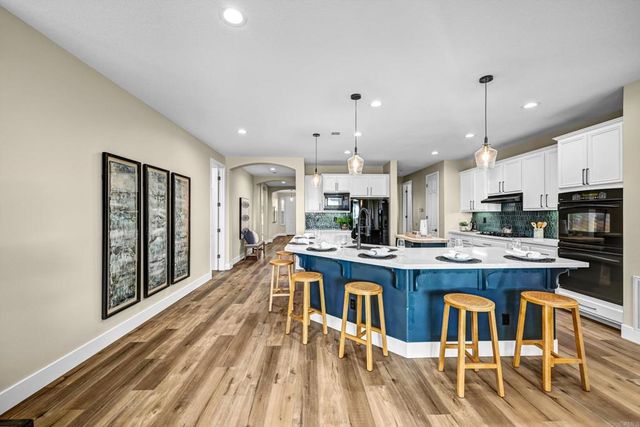1898 Almagro Lane, Escondido, CA 92026