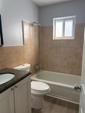 5901 NW 17th Place 202, Sunrise, FL 33313