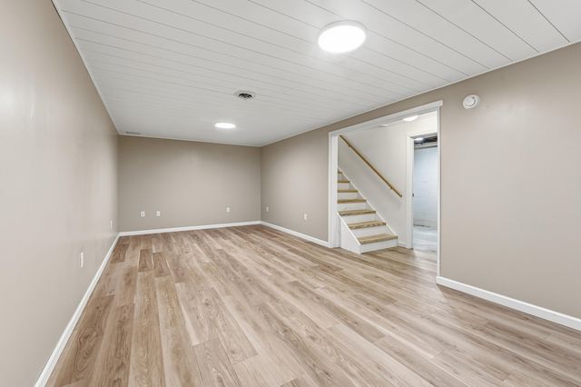 22977 Grandeur Avenue, Mattawan Vllg, MI 49071