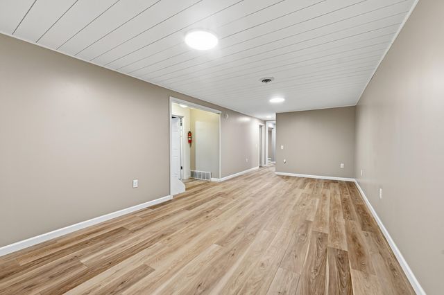 22977 Grandeur Avenue, Mattawan Vllg, MI 49071