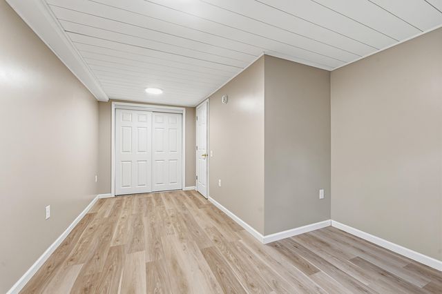 22977 Grandeur Avenue, Mattawan Vllg, MI 49071