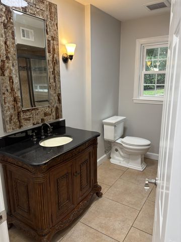 8449 GLENBRAE CV, Memphis, TN 38139