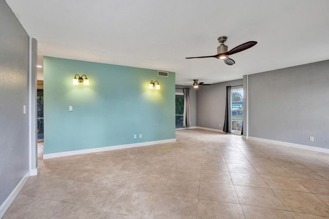 7018 NW 64th Street, Tamarac, FL 33321