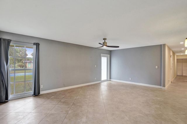 7018 NW 64th Street, Tamarac, FL 33321