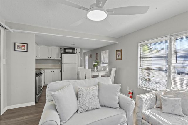 426 HATCHETT CREEK ROAD, Venice, FL 34285