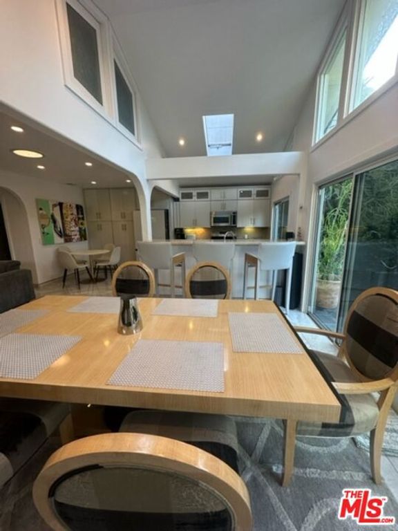 Image 34 of property listing at 425 Sunridge Street, Playa Del Rey, CA 90293