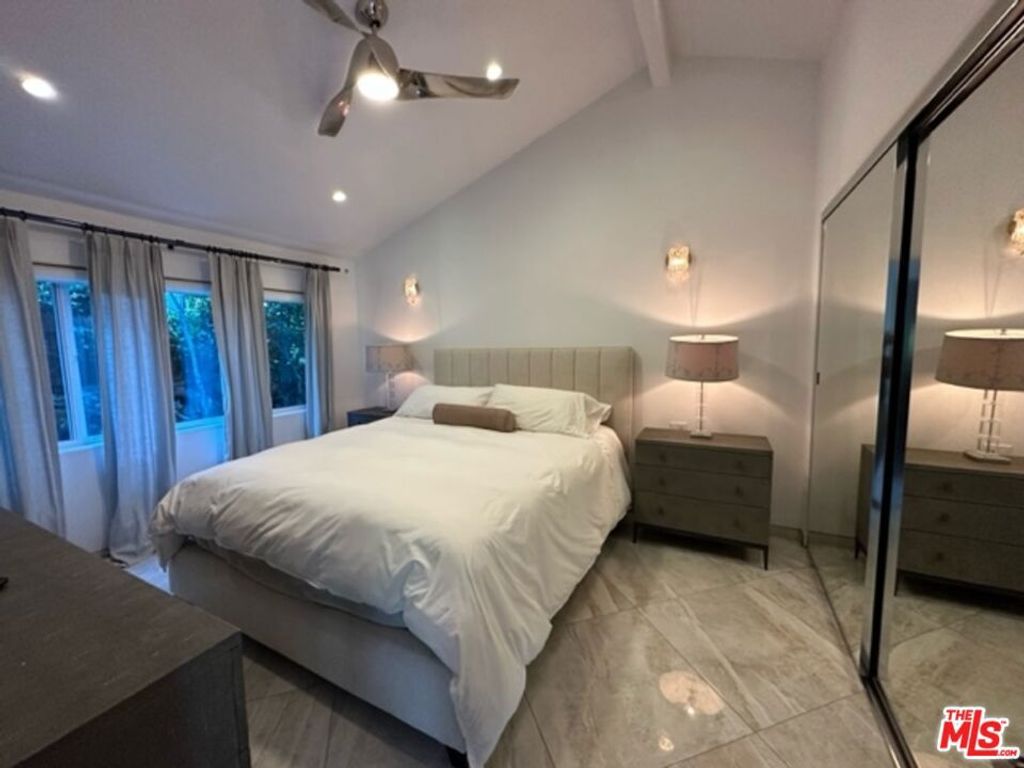 Image 48 of property listing at 425 Sunridge Street, Playa Del Rey, CA 90293