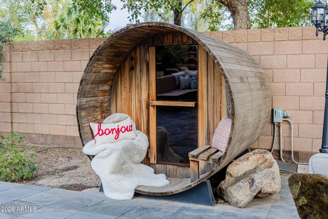 1128 E DESERT Court, Gilbert, AZ 85234