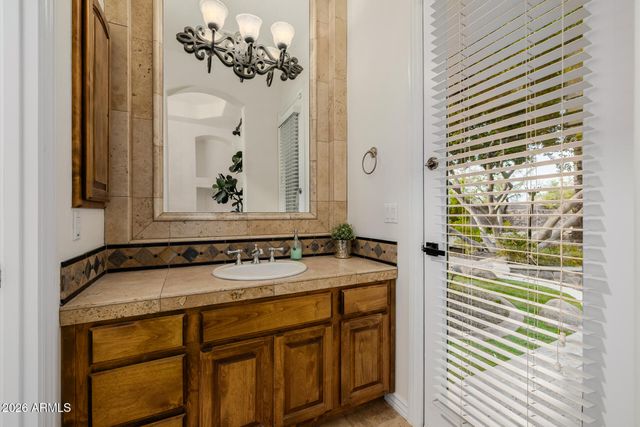 1128 E DESERT Court, Gilbert, AZ 85234