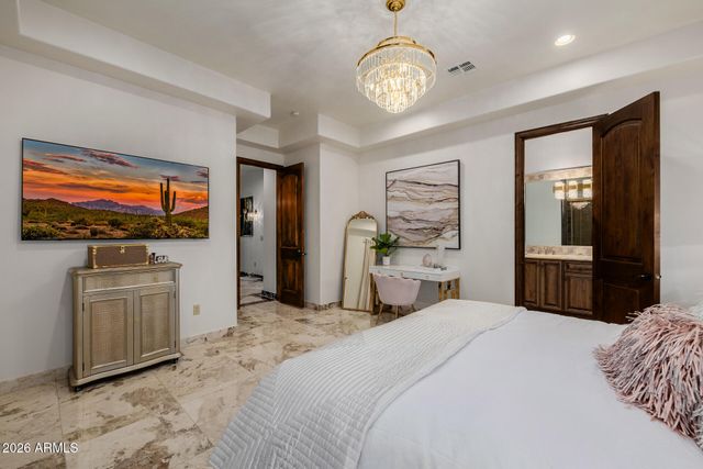 1128 E DESERT Court, Gilbert, AZ 85234