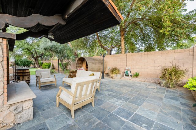 1128 E DESERT Court, Gilbert, AZ 85234