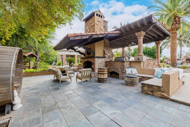 1128 E DESERT Court, Gilbert, AZ 85234