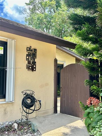 151 Essex Road 430, Hollywood, FL 33024