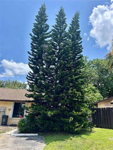 151 Essex Road 430, Hollywood, FL 33024