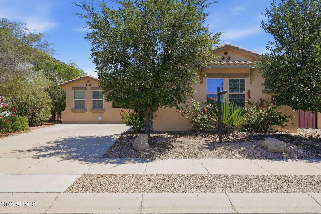 Image 1 of property listing at 187 S 172ND Drive, Goodyear, AZ 85338