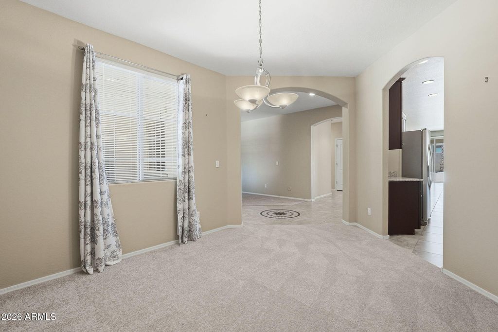 Image 10 of property listing at 187 S 172ND Drive, Goodyear, AZ 85338